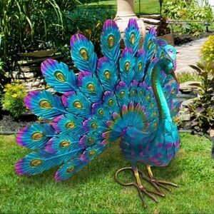 NWT Gorgeous Freestanding Metal Peacock Garden Decor Bright Vivid Colors